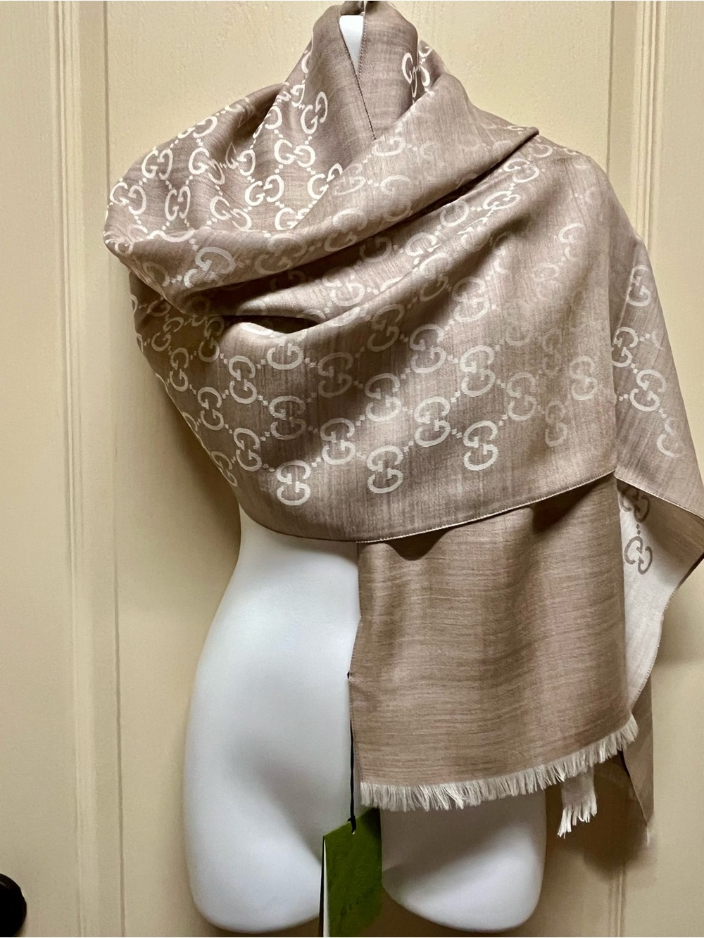 Gucci Beige Designer Logo Silk-Wool Wrap Scarf 20W x 70L NWT